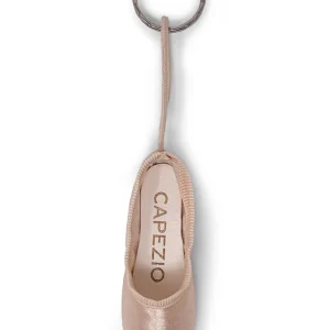 Pointe shoe keychain